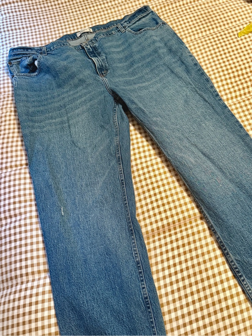 Abercrombie & Fitch Ultra High Rise 90s Straight Jean